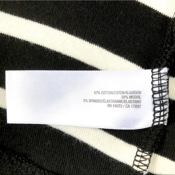 Old Navy Black & White Stripe Long Sleeve Dress - Picture 3 of 7